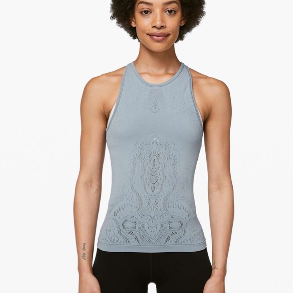Lululemon Reveal Tank *Zen Expression Chambray size 4